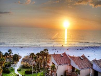 Siesta Key Walk to Beach Vacation Condo with Great Amenities Siesta Key Walk to Beach Vacation Condo with Great Amenities